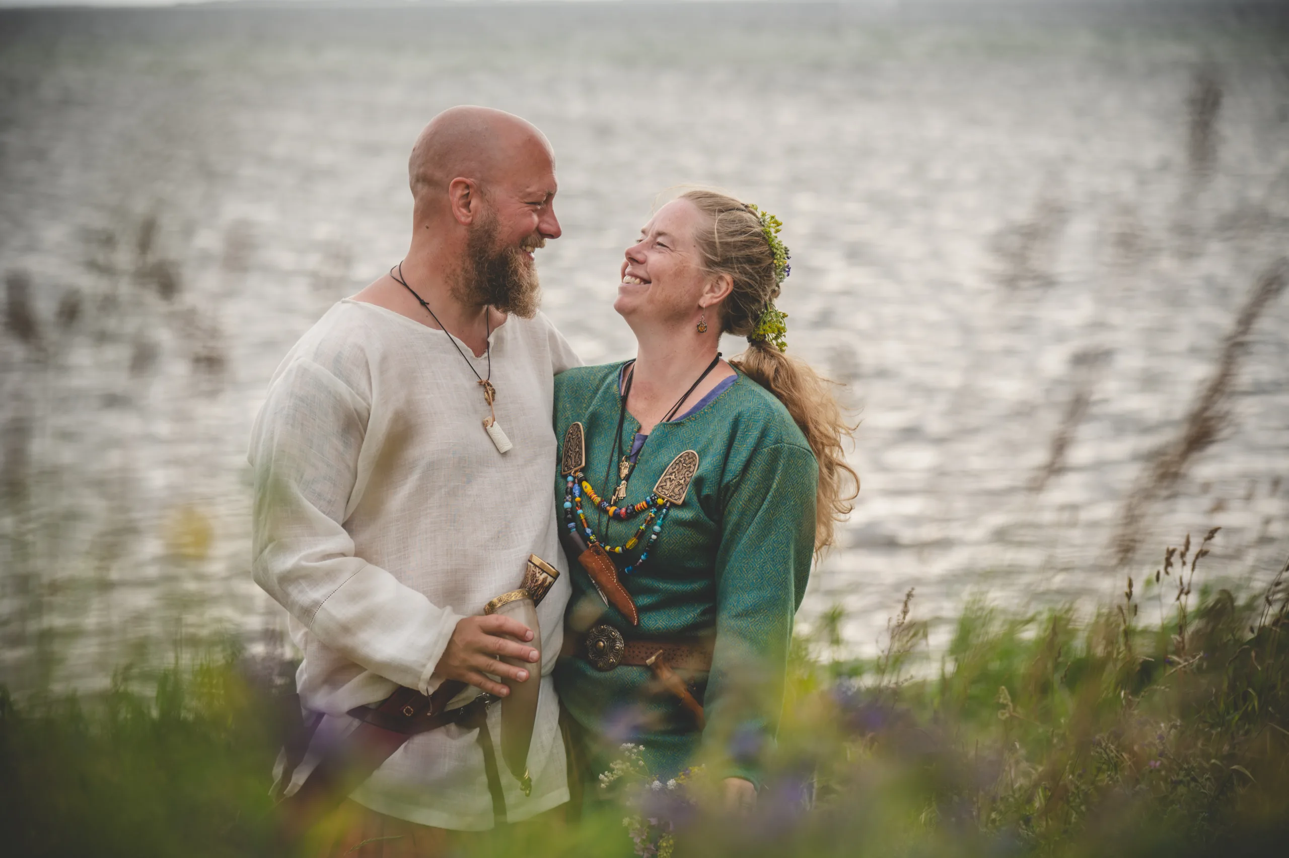 Bröllop Elias och Sara – Foteviken 20250628 – Photos By Aragrim-7 Vikingapar